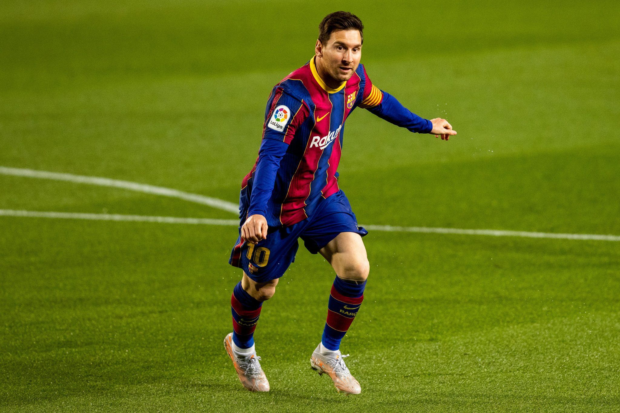 Messi's Contract With Barcelona Runs Out as He Becomes a Free Agent