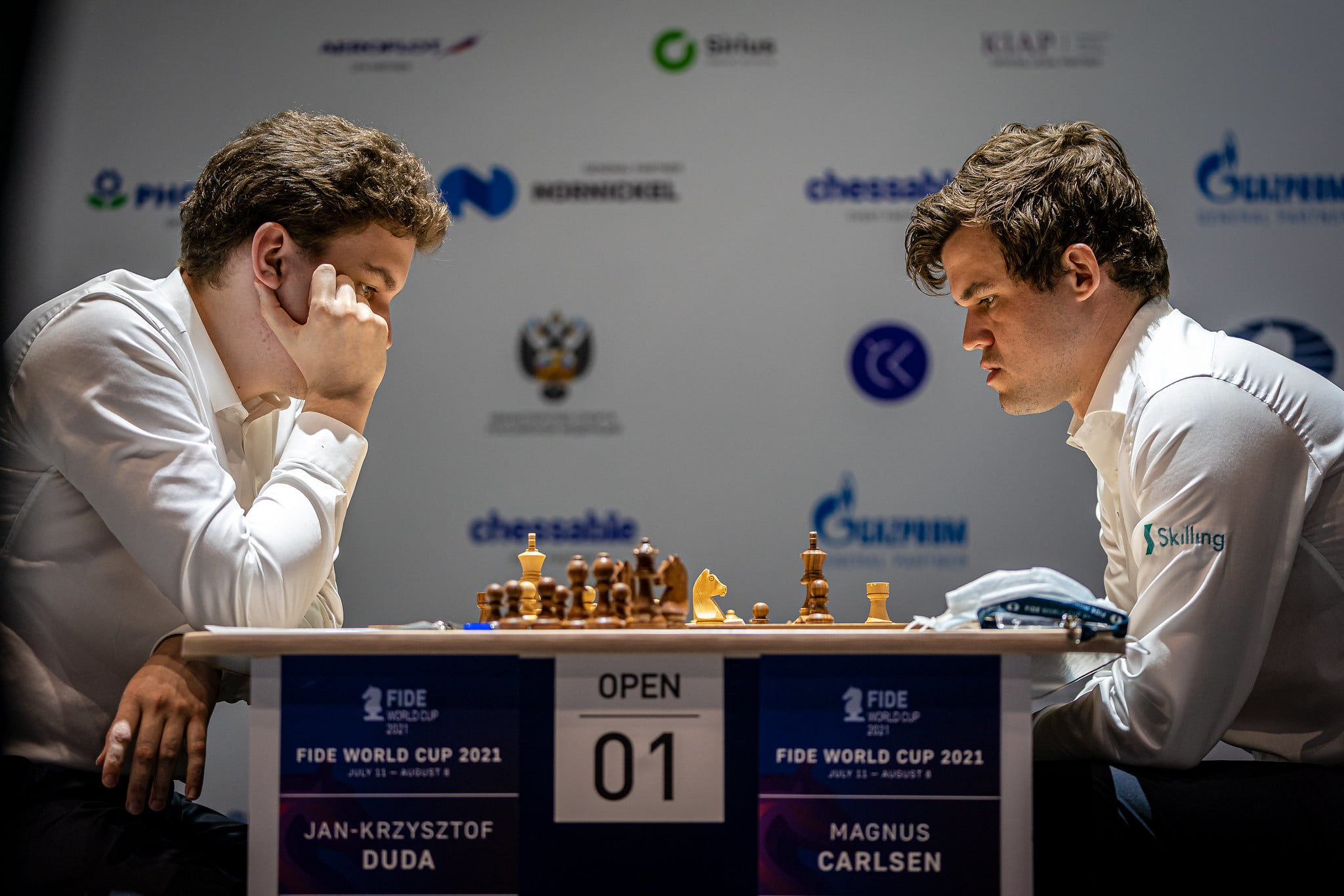 Chess: Magnus Carlsen jumps back into contention as final rounds